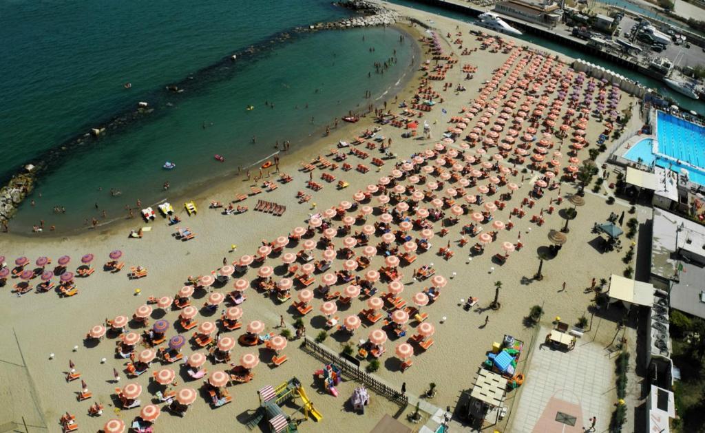 Portoverde Beach Apartments Misano Adriatico Dış mekan fotoğraf